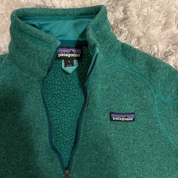 Patagonia Green Quarter-Zip Sweatshirt - Picture 6 of 9